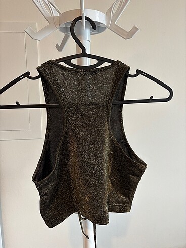 Gold Simli siyah bağlamalı crop üst - Görsel 2