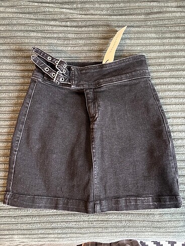 Trendyol marka siyah jean etek - Görsel 3