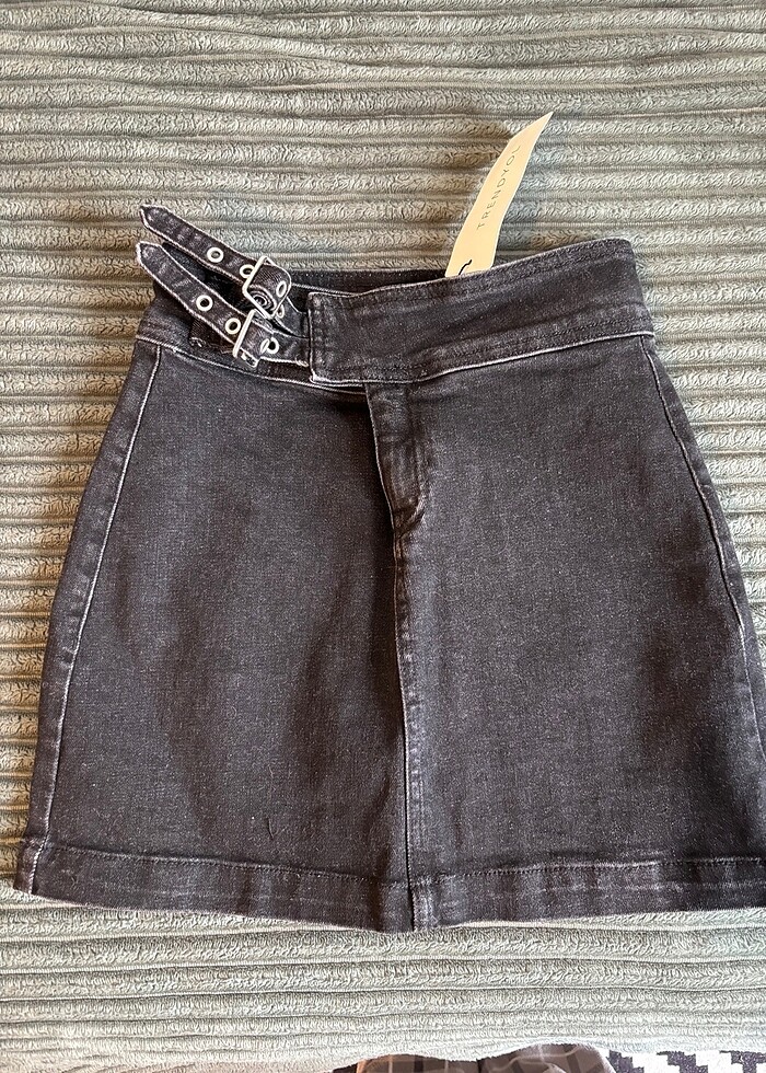 Trendyol marka siyah jean etek - Görsel 3