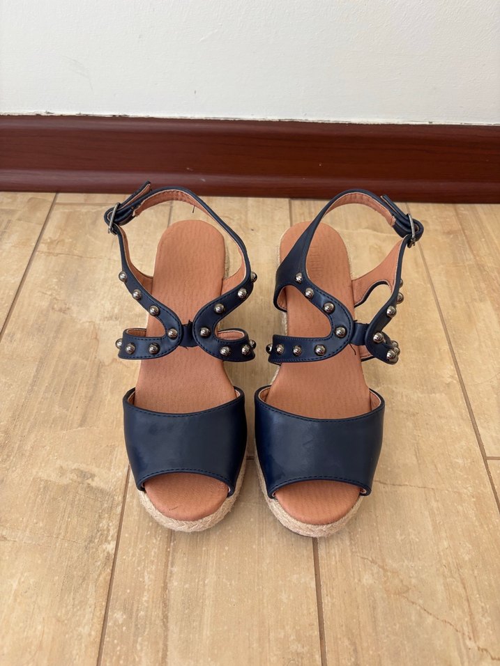 Tokalı Lacivert Dolgu Topuk Kadın Sandalet - Görsel 2