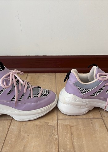 Laceli Pastel Mor Bağcıklı Spor Ayakkabı - Görsel 4