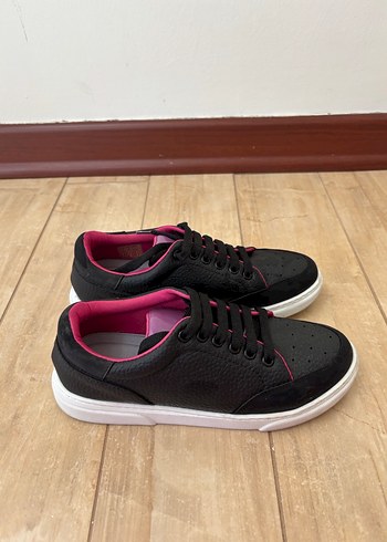 Siyah-Pembe Kadın Spor Ayakkabı - Görsel 2