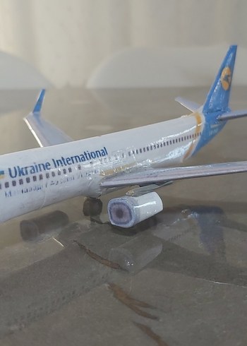 Beden Renk origami kağıt uçak UIA b737-800
