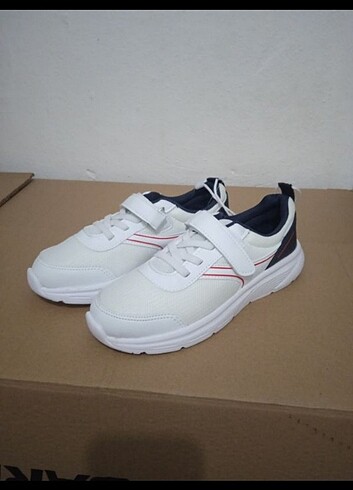LC Waikiki LC Waikiki çocuk spor ayakkabı