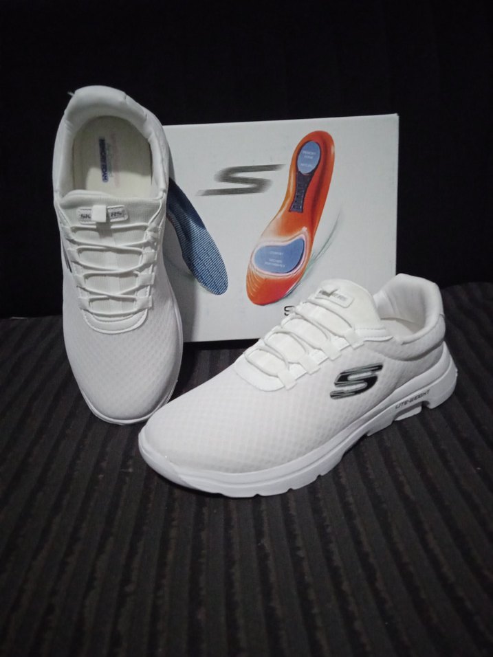 Skechers Spor Ayakkabı
44/41 numaralar vardır - Görsel 3