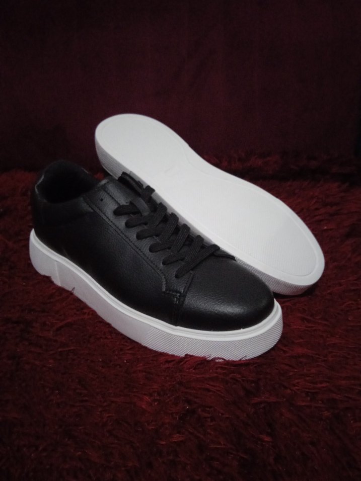 orjinal lc Waikiki erkek spor ayakkabı 45 Numara - Görsel 3