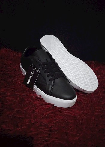 erkek Spor Ayakkabı
44/40 numaralar vardır - Görsel 3