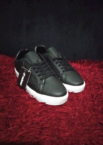 erkek Spor Ayakkabı
44/40 numaralar vardır - Görsel 2