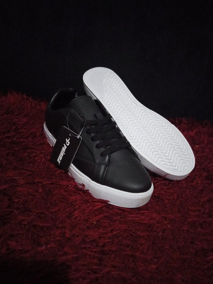 erkek Spor Ayakkabı
44/40 numaralar vardır - Görsel 3