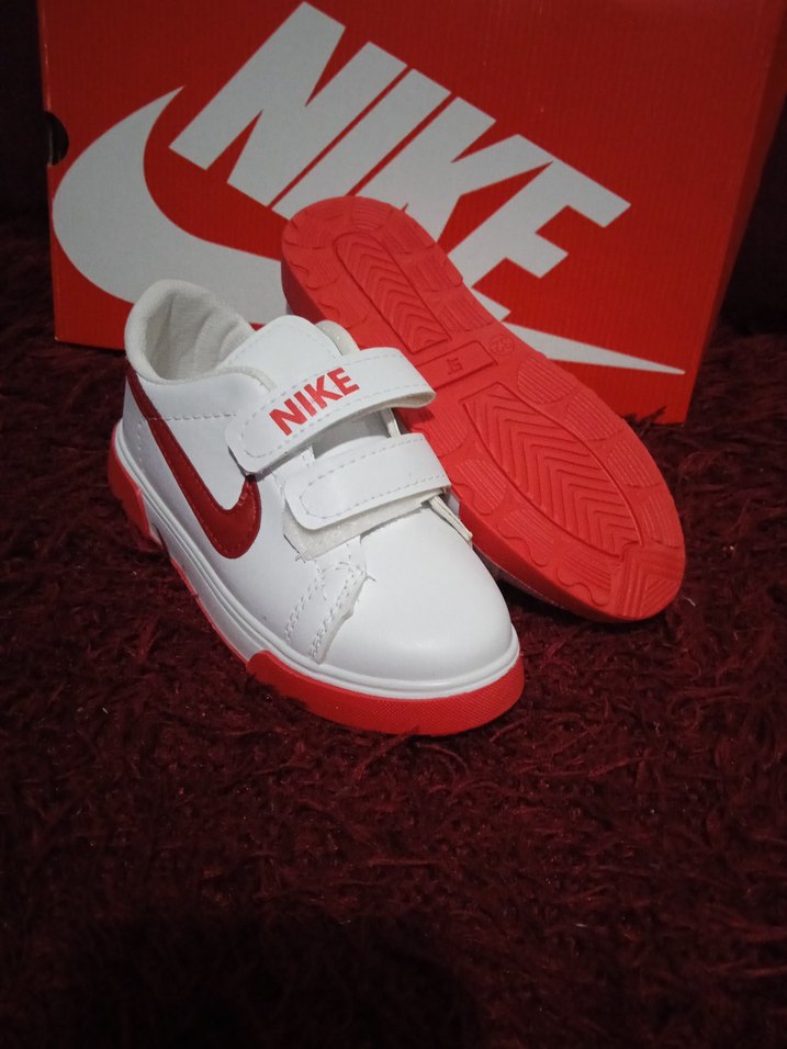 Nike Erkek Çocuk Beyaz Sneaker Velcro - Görsel 3