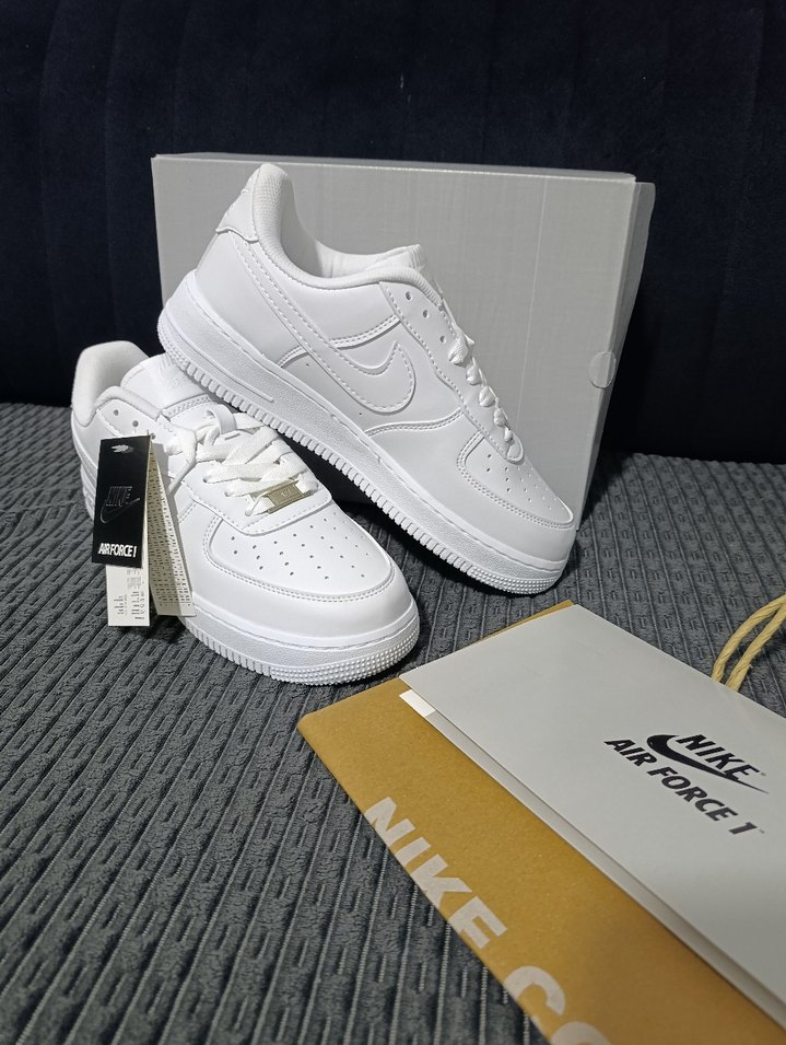 Nike Air Force 1 Beyaz Spor Ayakkabı — görsel 5/5