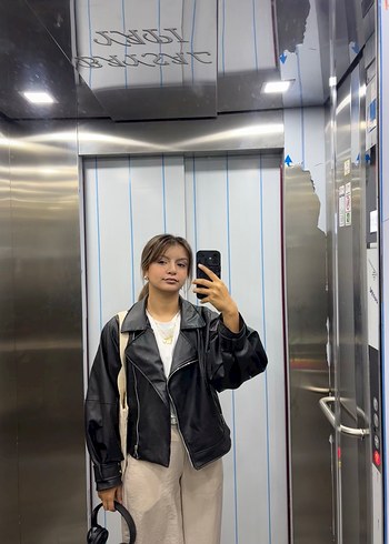 Siyah Deri Kadın Ceket - Görsel 3