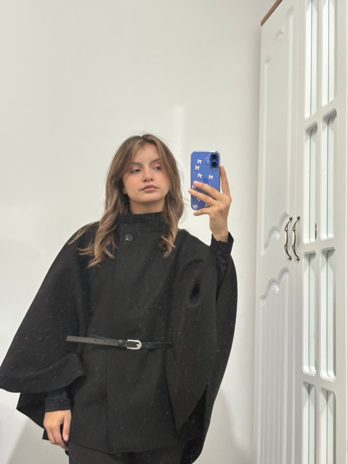 Siyah Kemerli Kadın Midi Boy Panço - Görsel 2