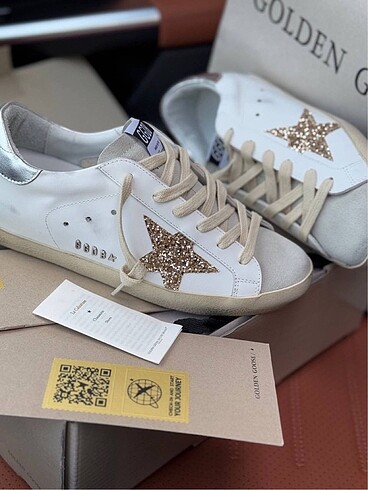 38 Beden beyaz Renk GOLDEN GOOSE DELUXE