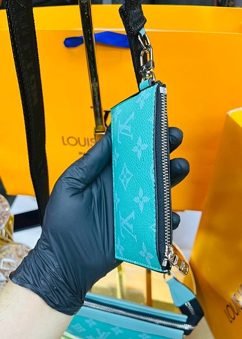 Louis Vuitton Mavi Renkli Fermuarlı Omuz Çantası - Görsel 16