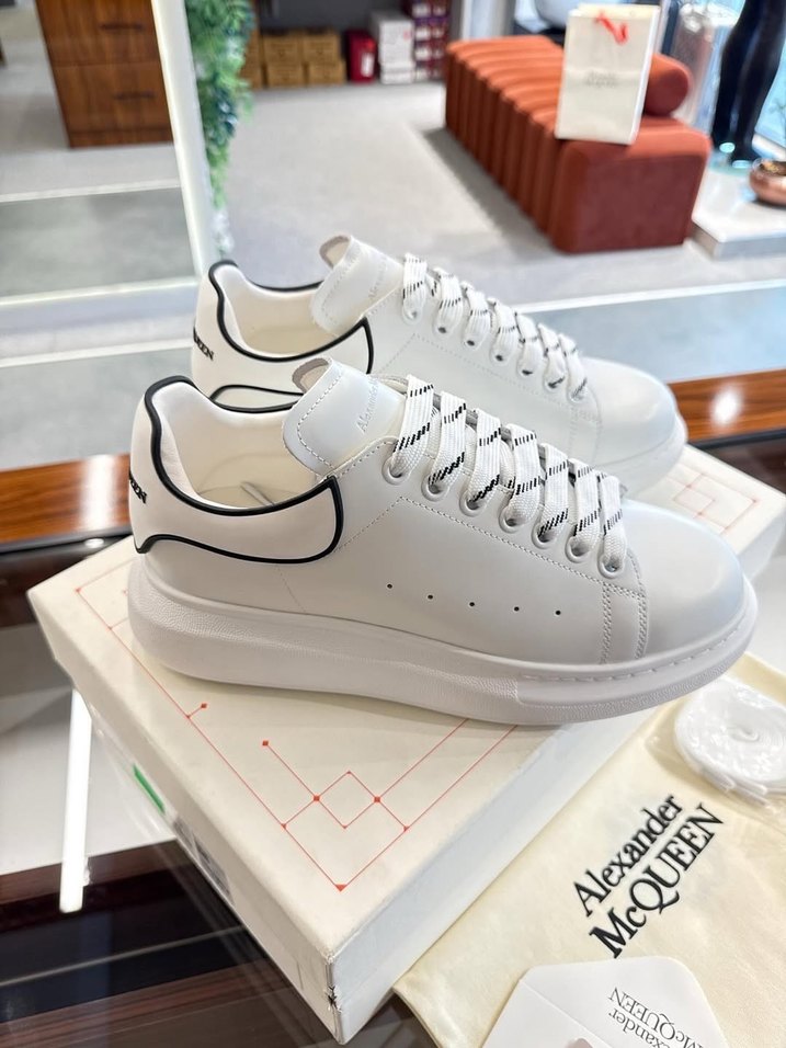 Alexander McQueen - Görsel 2