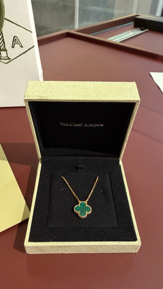 Van Cleef & Arpels Altın Zincirli Midi Kolye - Görsel 3