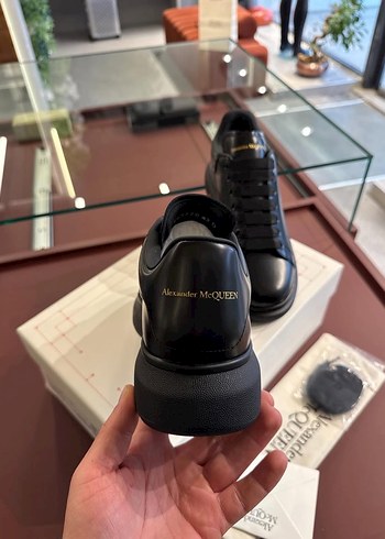 Alexander McQueen - Görsel 2