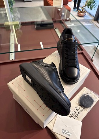 Alexander McQueen - Görsel 3