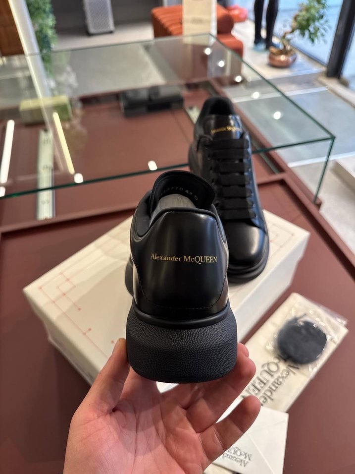 Alexander McQueen - Görsel 2