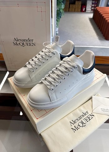 Alexander McQueen - Görsel 3