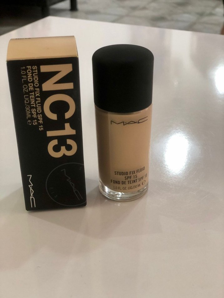 MAC NC13 Parlak Bej Fondöten - Görsel 3