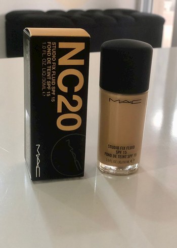 MAC NC20 Studio Fix Sıvı Fondöten - Görsel 2