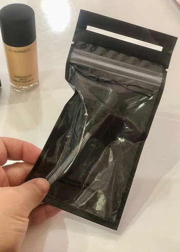 MAC NC20 Studio Fix Sıvı Fondöten - Görsel 6