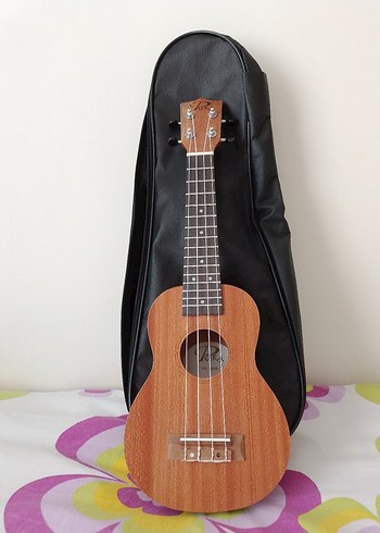 PUKA 250S SOPRANO UKULELE