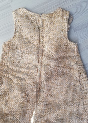 24-36 Ay Beden Kız Çocuk Bej Kolsuz Fırfırlı Elbise