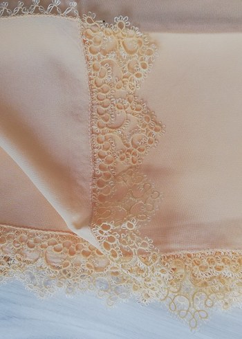 Dantel Detaylı İşleme Tülbent Şal - Görsel 3