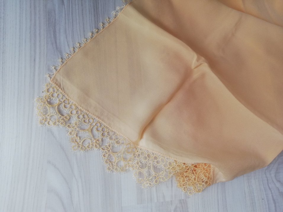 Dantel Detaylı İşleme Tülbent Şal - Görsel 5