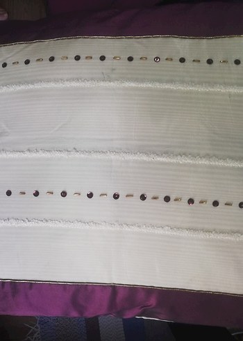 Bordo İşlemeli Klasik Yatak Örtüsü - Görsel 2