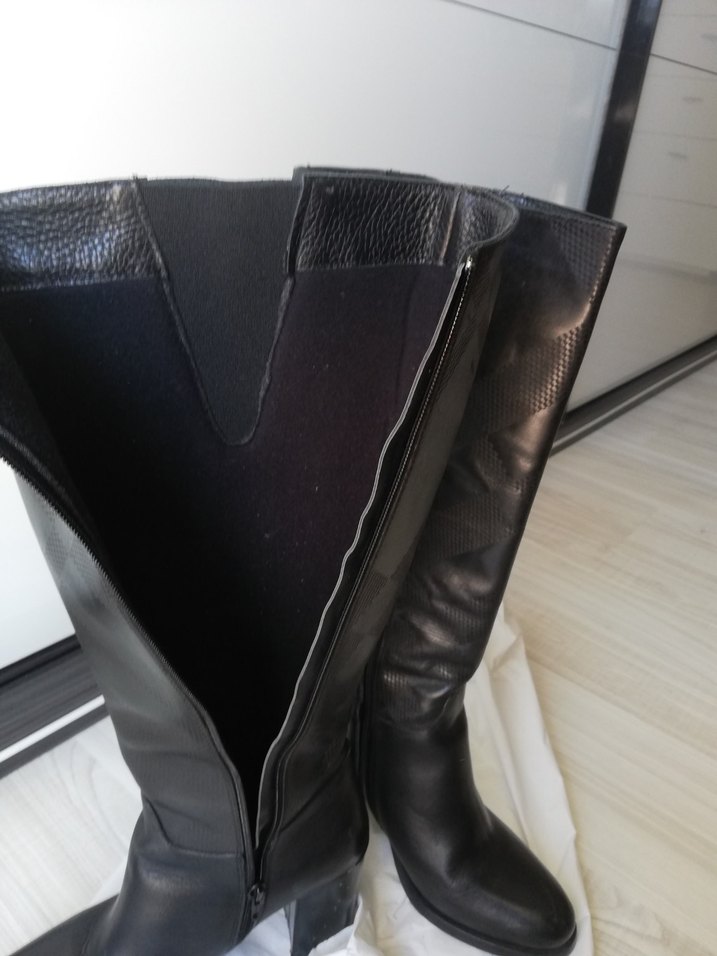 Hakiki Deri Tokalı Dizüstü Kadın Çizme - Görsel 3