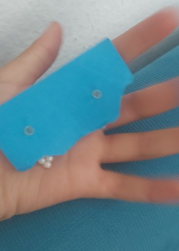  Beden beyaz Renk Boncuklu Mini Yıldız Küpe