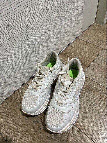 39 Beden Nike spor