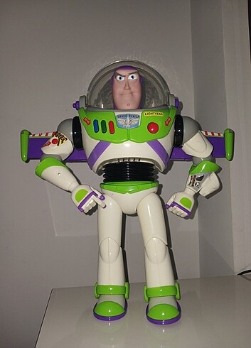 Beden Orijinal Pixar Buzz Lightyear Figürü