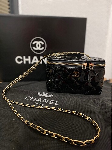 CHANEL KUTU