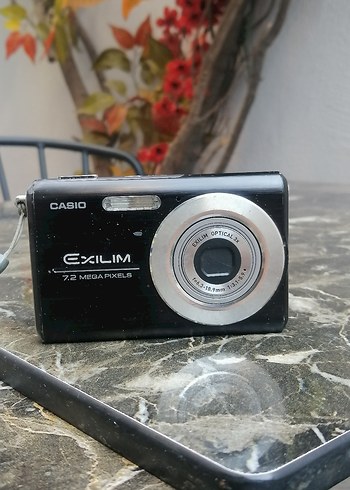 Casio Exilim 7.2 MP Dijital Kamera Siyah EX-Z75