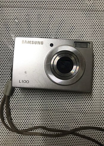 Samsung L100 Gri Dijital Kamera