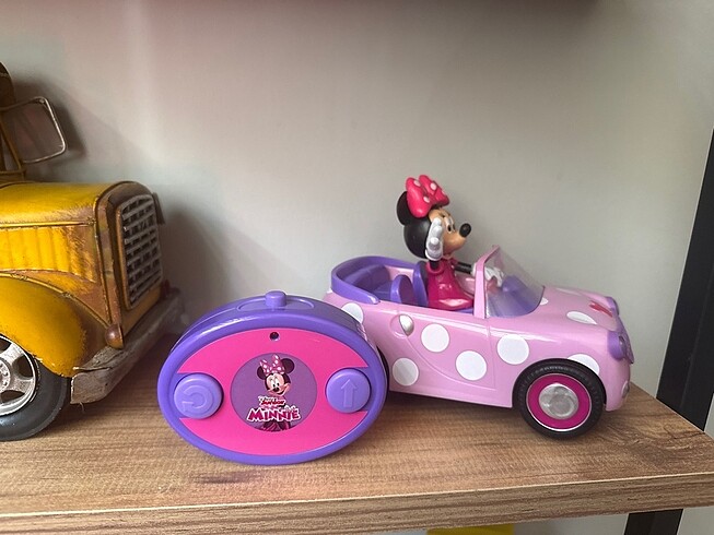 Minnie Mouse Uzaktan Kumandalı Araba