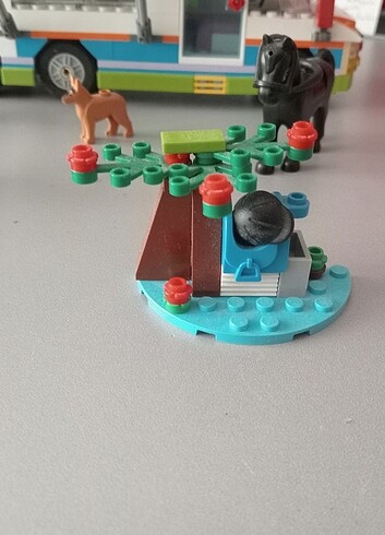Lego Mia'nın karavanı - Görsel 5