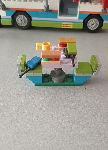 Lego Mia'nın karavanı - Görsel 7