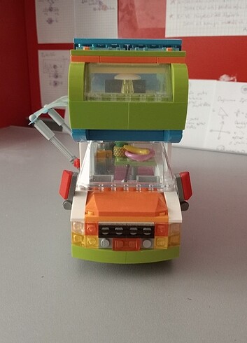 Lego Mia'nın karavanı - Görsel 10