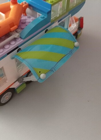 Lego Mia'nın karavanı - Görsel 16