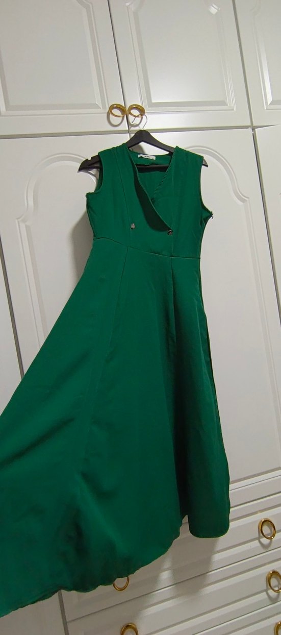 Düğmeli Yeşil Uzun Kadın Elbise - Görsel 2