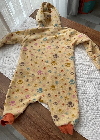 6 Ay Beden Kürk Detaylı Pastel Renkli Baskılı Bebek Tulumu