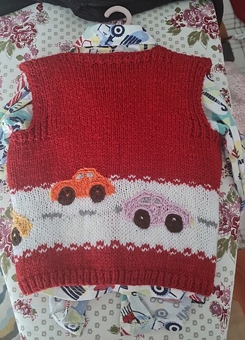 4 Yaş Beden Penti cocuk pijama.takimi ve orme yelek