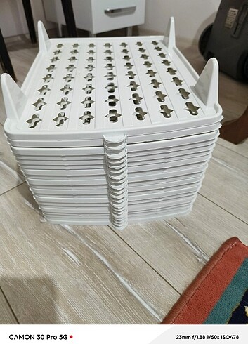 Dolap içi kıyafet organizeri