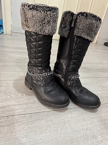 SEVENTEEN  LAPIYA SİYAH KIZ ÇOCUK KÜRKLÜ DERİ ÇİZME - Görsel 3